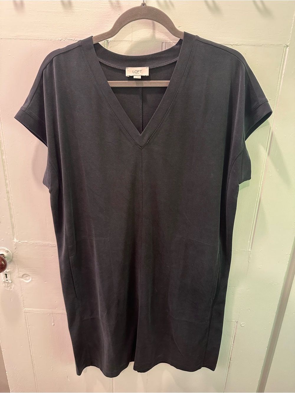 LOFT Charcoal V-Neck Tunic Top